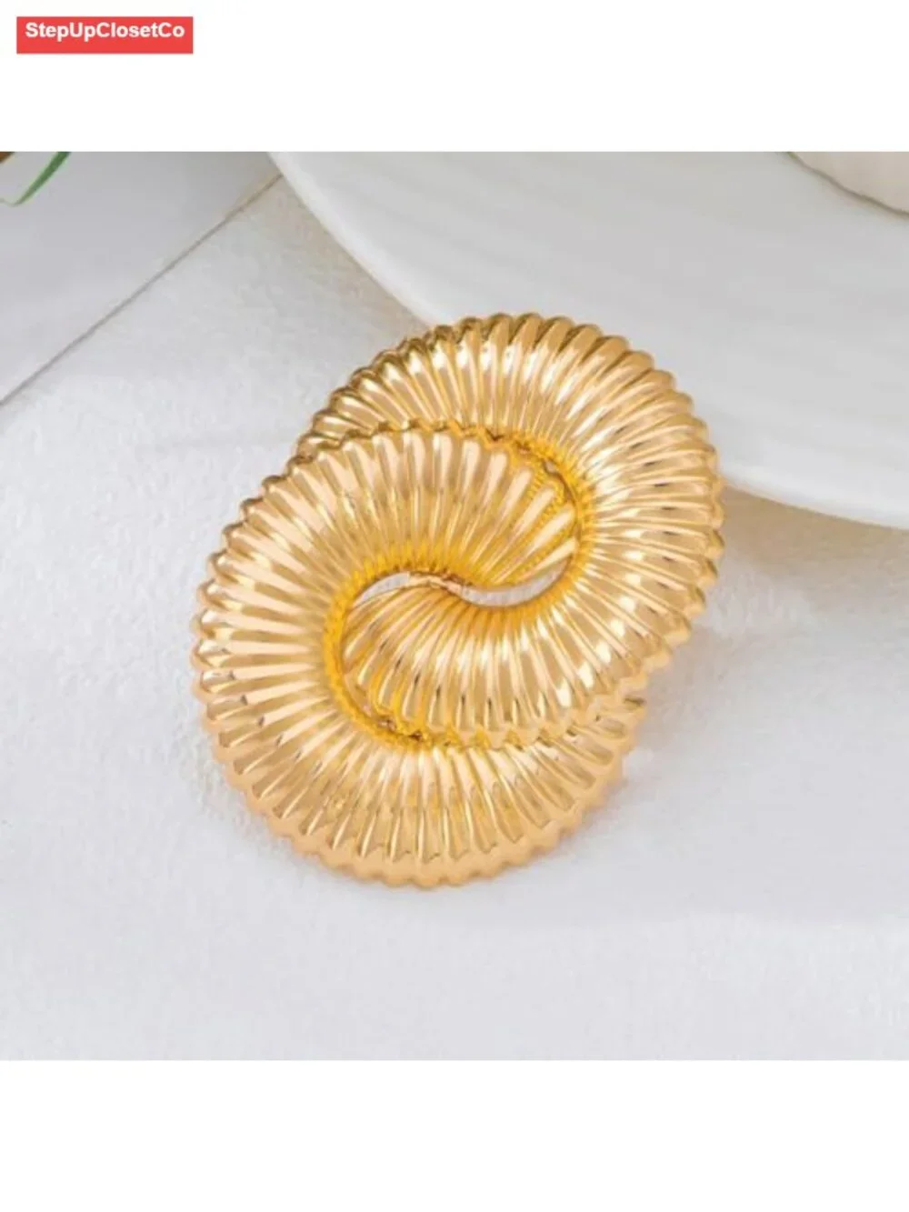 Chunky Gold Brooch Pin Y2K Vintage Statement Geometric Swirl Women's Party